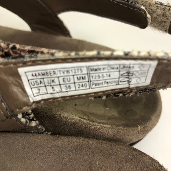 Vionic Amber Snake Skin Slingback adjustable Sandals Size 7 - Picture 5 of 10